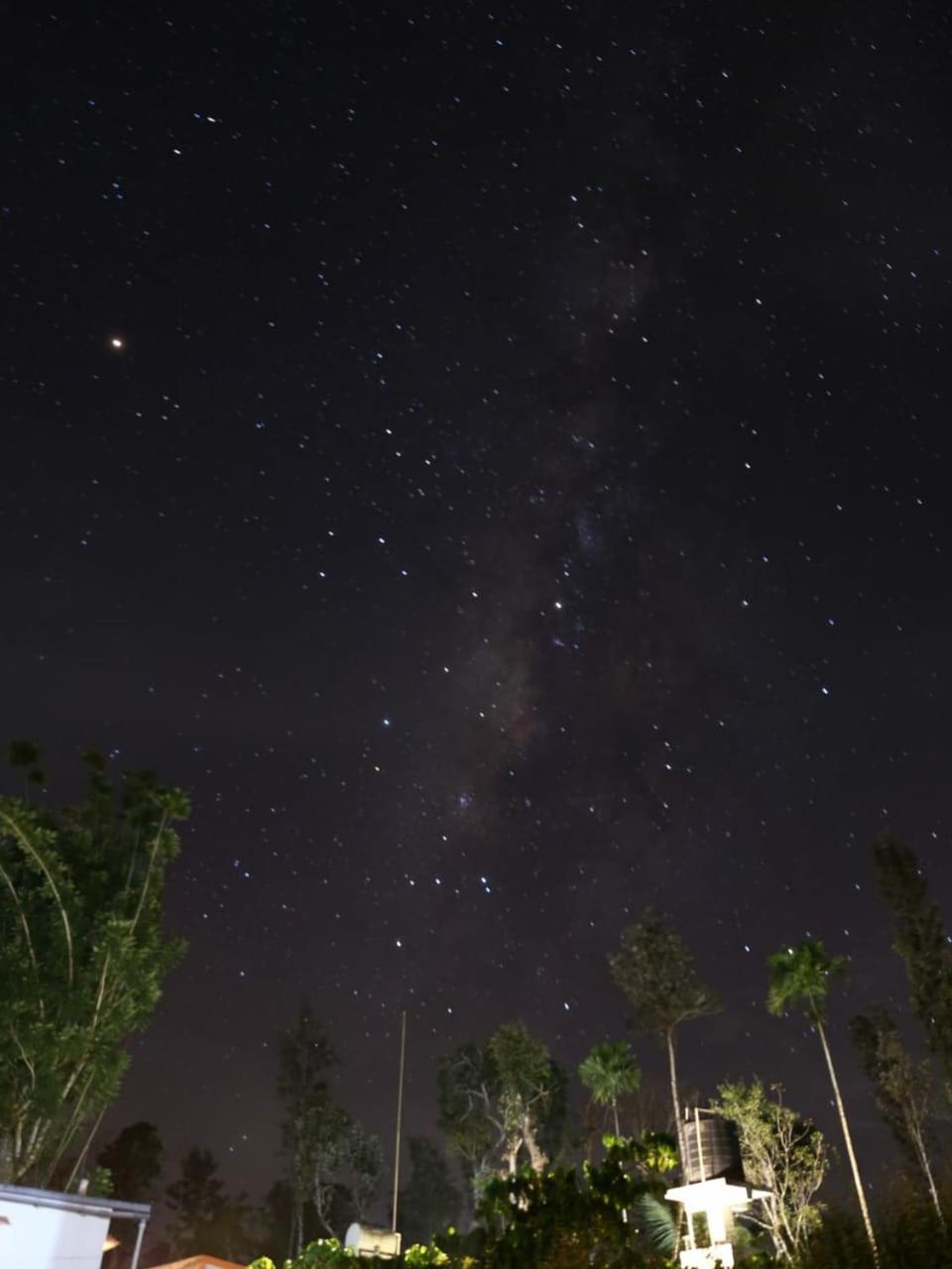 Coorg Kolamotte Hotel Gonikoppal ภายนอก รูปภาพ